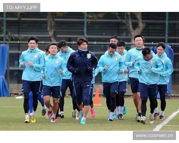 镇江队力克强敌晋级足协杯四强 全队展现出顽强拼搏精神