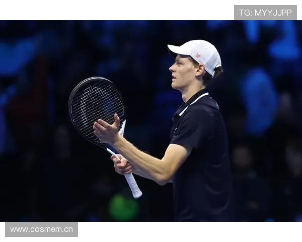 世界排名第一的网球选手取得新的胜利