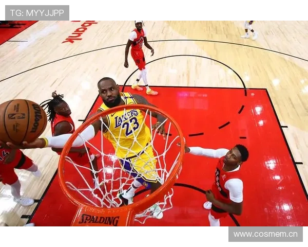 湖人双星合力砍下高分率队取胜新援首秀惊艳引爆全场热议