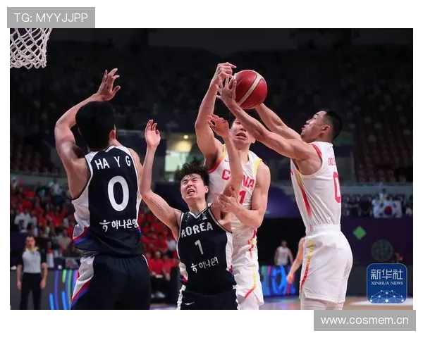 中国男篮力克韩国晋级亚洲杯四强，球队表现引发热议
