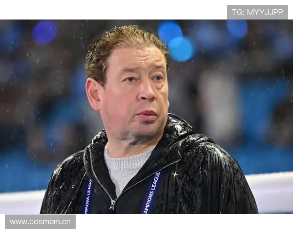 奥尔德姆足球俱乐部宣布新任主教练上任 并展望未来赛季目标