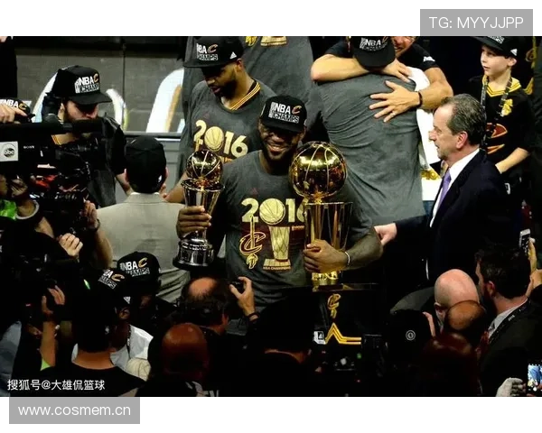 詹姆斯突破历史纪录带领湖人轻松战胜勇士 继续书写传奇篇章